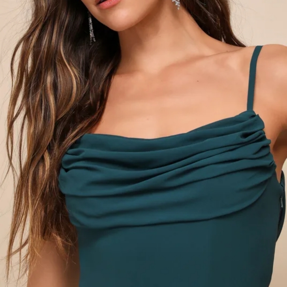 NWOT ,LULU'S Captivated Emerald Green Cowl Neck Maxi Dress size 6